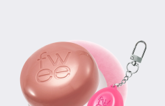 Набор: оттеночное суфле + брелок fwee Lip&Cheek Blurry Pudding Pot Keyring Set ND01 Oh!