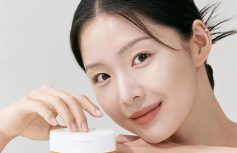 Осветляющие тонер-диски с фруктовыми экстрактами Celimax Pore + Dark Spot Brightening Pad