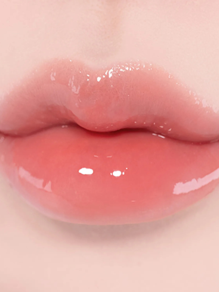 Лёгкий глянцевый блеск для губ fwee 3D Voluming Gloss A02 Sorbet 30%