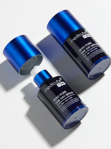 Себорегулирующая сыворотка для сужения пор с комплексом кислот Medicube Zero Pore One Day Serum