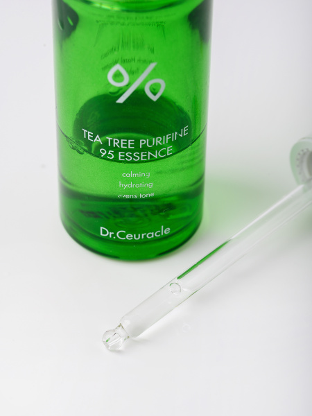 Успокаивающая эссенция с экстрактом чайного дерева Dr.Ceuracle Tea tree Purifine 95 Essence Успокаивающая эссенция с экстрактом чайного дерева Dr.Ceuracle Tea tree Purifine 95 Essence