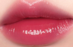 Сияющий пигмент для губ с глянцевым финишем BRAYE Thin Glow Tint 09 Festive