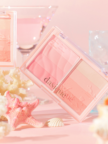 Двойная палетка спрессованных градиентных румян коралловых оттенках Dasique Blending Layer Cheek #01 Summer Coral Двойная палетка спрессованных градиентных румян коралловых оттенках Dasique Blending Layer Cheek #01 Summer Coral