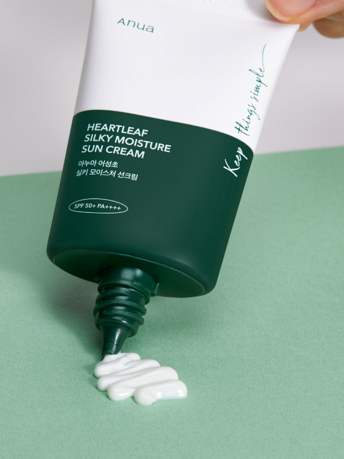Солнцезащитный крем с экстрактом хауттюйнии ANUA Heartleaf Silky Moisture Sun Cream SPF50+ PA++++