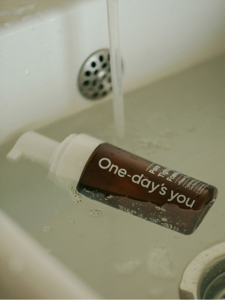 Себорегулирующая пенка для умывания с экстрактом гамамелиса One-Day's You Pore Tightening Foaming Cleanser Себорегулирующая пенка для умывания с экстрактом гамамелиса One-Day's You Pore Tightening Foaming Cleanser