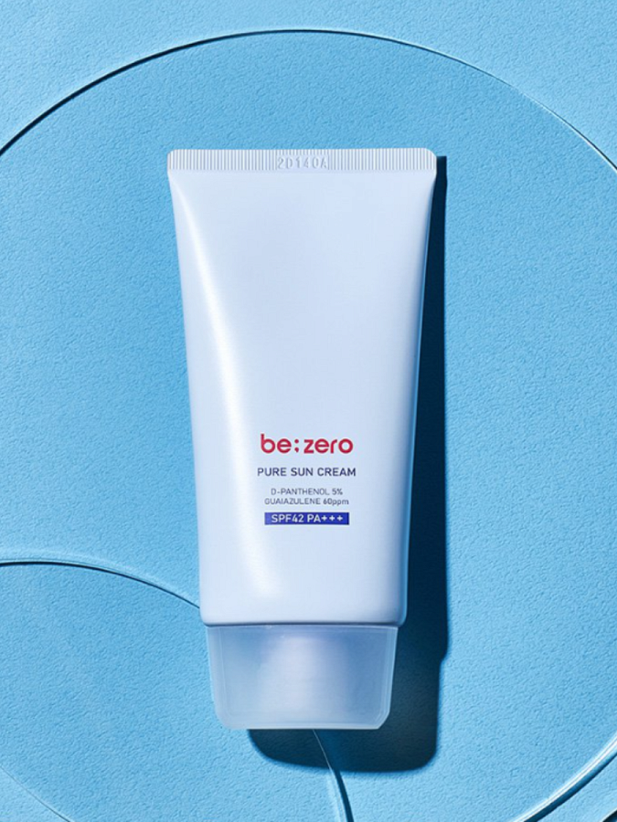 Мягкий солнцезащитный крем с гвайазуленом Derma Factory Be Zero Pure Sun Cream SPF 42 PA+++