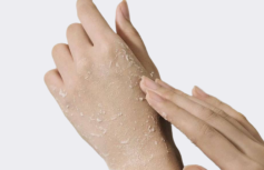 Гель-скатка с авокадо Frudia Avocado Enzyme Relief Peeling Gel