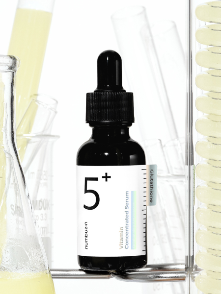Осветляющая ампульная сыворотка для лица Numbuzin No.5 Vitamin Concentrated Serum Осветляющая ампульная сыворотка для лица Numbuzin No.5 Vitamin Concentrated Serum