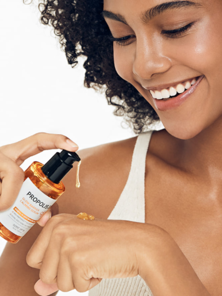 Успокаивающая сыворотка для сияния кожи с прополисом Some By Mi Propolis B5 Glow Barrier Calming Serum Успокаивающая сыворотка для сияния кожи с прополисом Some By Mi Propolis B5 Glow Barrier Calming Serum