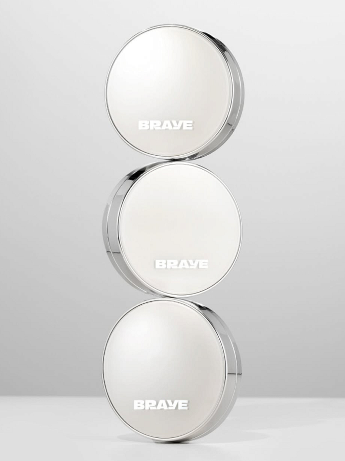 Тональное средство с невесомым покрытием + сменный блок BRAYE Effortless Cushion Thin Cover 19 Ivory SPF50+ PA+++