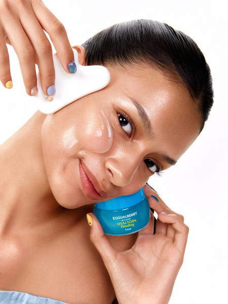 Увлажняющий крем для лица с гиалуроновой кислотой и эктоином EQQUALBERRY Hyaltoin Flooding Cream