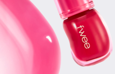 Лёгкий глянцевый блеск для губ fwee 3D Voluming Gloss A03 Candy 30%
