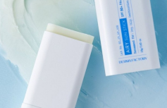 Лёгкий солнцезащитный стик для лица Derma Factory Airy Sun Stick SPF50+ PA++++