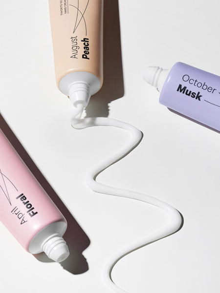 Парфюмированный крем для рук с маслом ши и ароматом персика DR.F5 Favourite Season Hand Cream August Peach Парфюмированный крем для рук с маслом ши и ароматом персика DR.F5 Favourite Season Hand Cream August Peach