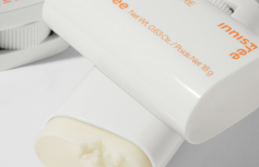 Водостойкий солнцезащитный стик для лица и тела Innisfree  Intensive Leisure Sun Stick SPF50+ PA++++