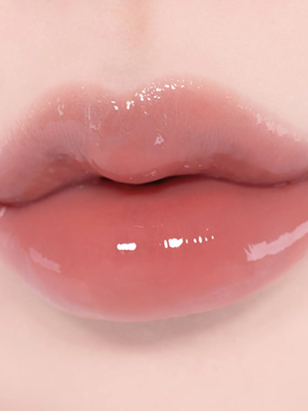 Лёгкий глянцевый блеск для губ fwee 3D Voluming Gloss A06 Scotch 30% Лёгкий глянцевый блеск для губ fwee 3D Voluming Gloss A06 Scotch 30%