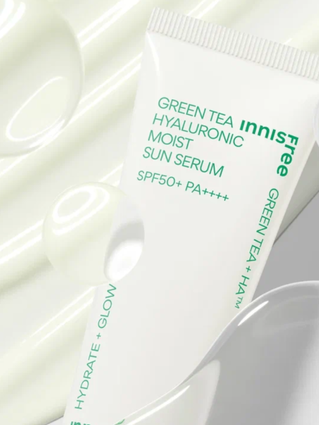 Солнцезащитный флюид с экстрактом зеленого чая innisfree Green Tea Hyaluronic Moist Sun Serum SPF50+ PA++++