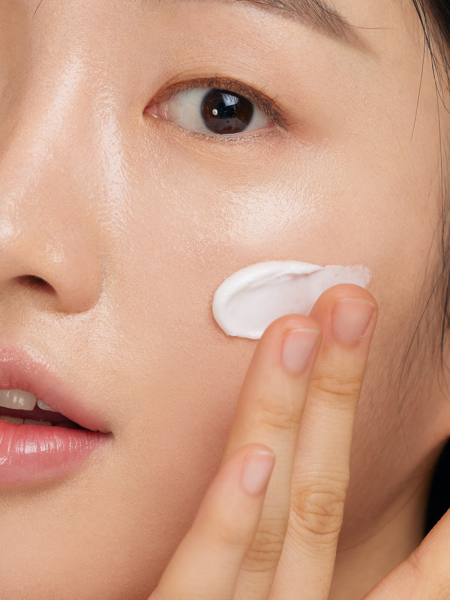 Нежный питательный крем для лица с экстрактом нутовых бобов TRAVEL Slosophy Nutri Dive Cream