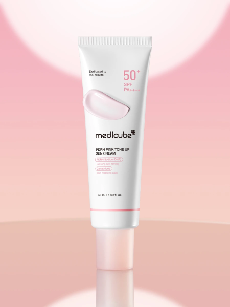 Тонирующий солнцезащитный крем с ПДРН Medicube PDRN Pink Tone Up Sun Cream SPF 50