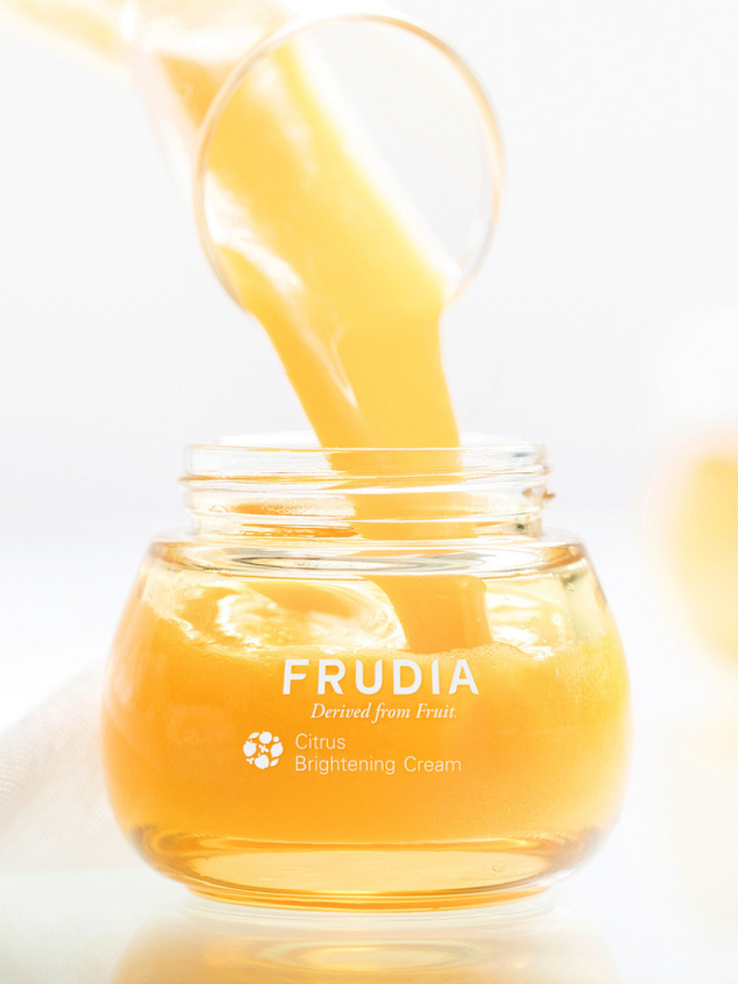 Крем с цитрусом для сияния кожи FRUDIA Citrus Brightening Cream