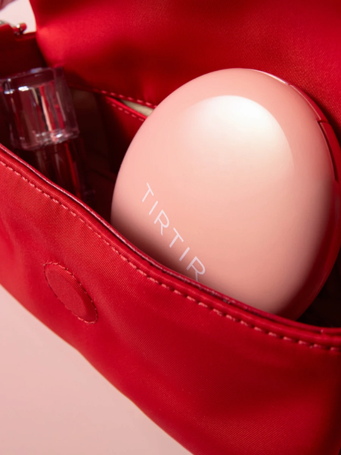 Тональный кушон со стойким матовым финишем TIRTIR Mask Fit All-Cover Cushion 13N Fair Ivory