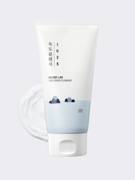 Мягкая пенка для умывания с морской водой Round Lab 1025 Dokdo Сleanser
