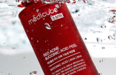 Смываемый противовоспалительный пилинг с янтарной кислотой Medicube Red Acne Succinic Acid Peel