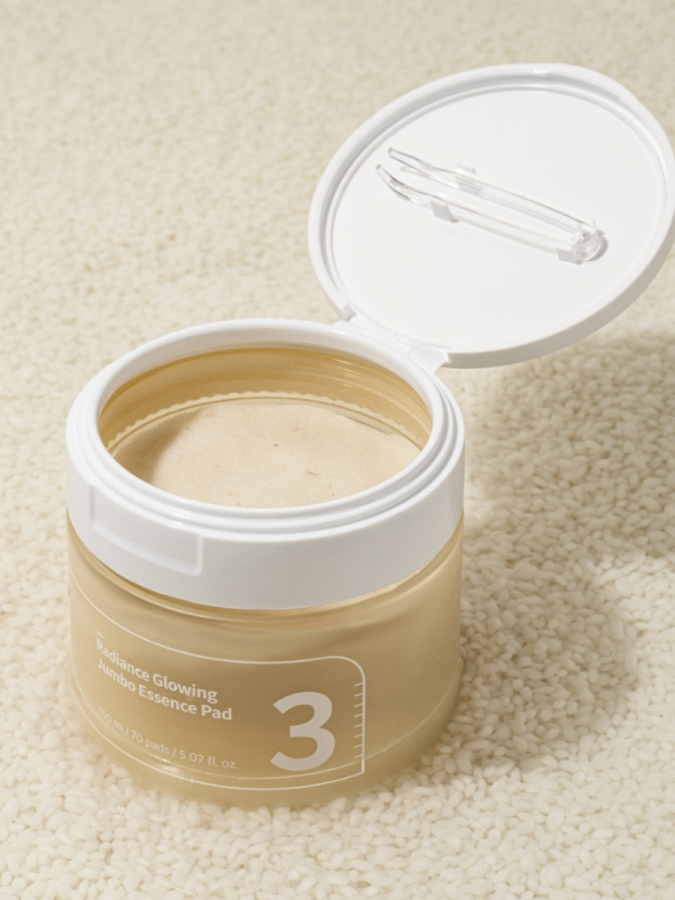 Тонер-диски с ферментами для сияния кожи Numbuzin No.3 Radiance Glowing Jumbo Essence Pad