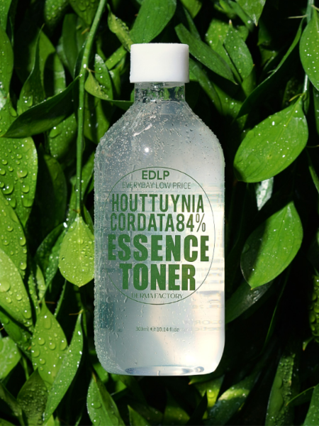 Успокаивающий тонер-эссенция для лица с экстрактом хауттюйнии Derma Factory Houttuynia Cordata 84% Essence Toner Успокаивающий тонер-эссенция для лица с экстрактом хауттюйнии Derma Factory Houttuynia Cordata 84% Essence Toner