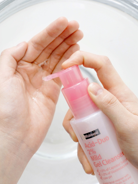 Очищающий гель для умывания с кислотами By Wishtrend Acid-duo 2% Mild Gel Cleanser Очищающий гель для умывания с кислотами By Wishtrend Acid-duo 2% Mild Gel Cleanser