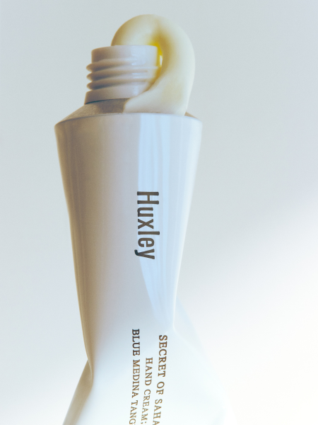 Увлажняющий крем для рук с ароматом танжерина Huxley Blue Medina Tangerine Hand Cream Увлажняющий крем для рук с ароматом танжерина Huxley Blue Medina Tangerine Hand Cream