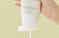 Успокаивающая пенка для умывания с экстрактом хауттюйнии Fraijour Heartleaf Blemish pH Balanced Cleansing Foam