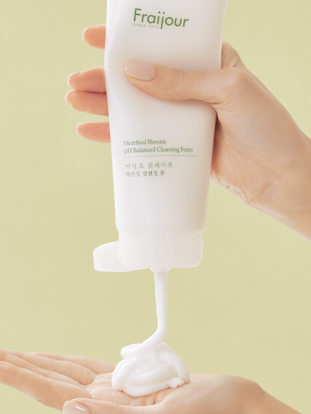 Пенка для умывания с экстрактом хауттюйнии Fraijour Heartleaf Blemish pH Balanced Cleansing Foam Пенка для умывания с экстрактом хауттюйнии Fraijour Heartleaf Blemish pH Balanced Cleansing Foam
