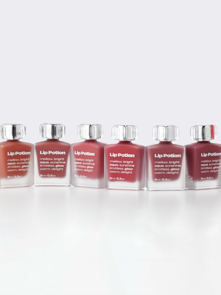 Легкий увлажняющий блеск-тинт для губ ALTERNATIVE STEREO Lip Potion Aqua Glow No.6 Grape Sherbet Легкий увлажняющий блеск-тинт для губ ALTERNATIVE STEREO Lip Potion Aqua Glow No.6 Grape Sherbet