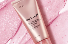 Капсульная пенка для умывания с ПДРН и глутатионом Medicube PDRN Pink Glutathione Capsule Cleansing Foam