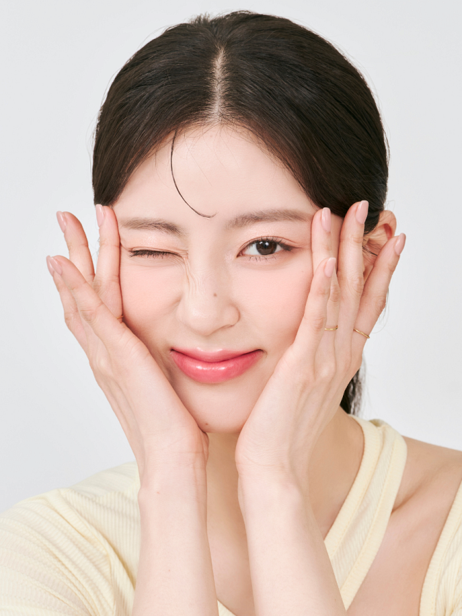 Сочный глянцевый пигмент для губ с оттенком мякоти абрикоса rom&nd Juicy Lasting Tint 31 Bare Apricot