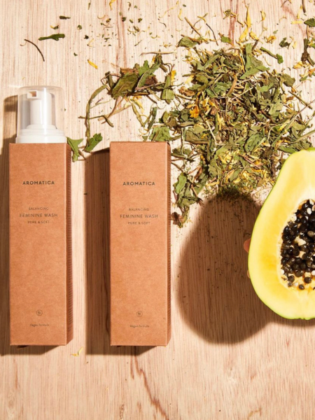 Нежная пенка для интимной гигиены AROMATICA Pure & Soft Feminine Wash Нежная пенка для интимной гигиены AROMATICA Pure & Soft Feminine Wash