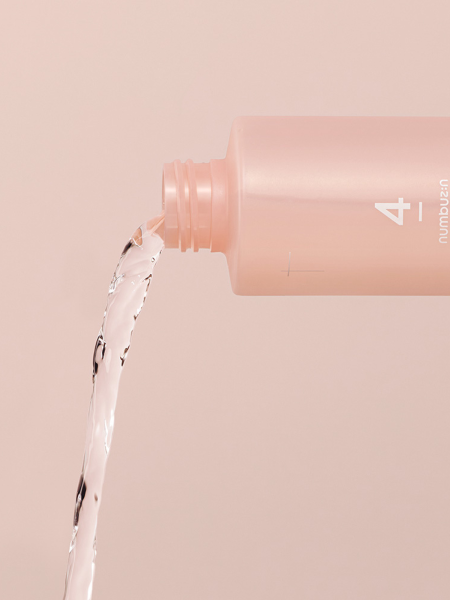 Увлажняющий тонер для лица с минеральной водой Numbuzin No.4 Hydrating Glow Mineral Toner Увлажняющий тонер для лица с минеральной водой Numbuzin No.4 Hydrating Glow Mineral Toner