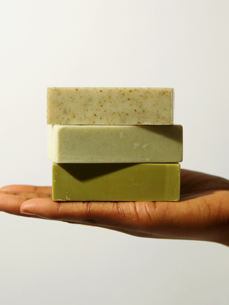 Твердый шампунь с розмарином AROMATICA Rosemary Scalp Scaling Shampoo Bar Твердый шампунь с розмарином AROMATICA Rosemary Scalp Scaling Shampoo Bar