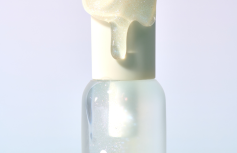 Прозрачный блеск с эффектом увеличения объёма губ UNLEASHIA Sisua Popcorn Syrup Lip Plumper No. 100 Unicorn Salt