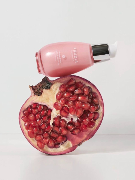 Питательная сыворотка с гранатом FRUDIA Pomegranate Nutri-Moisturizing Serum Питательная сыворотка с гранатом FRUDIA Pomegranate Nutri-Moisturizing Serum