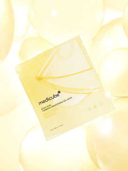Осветляющая гидрогелевая маска с экстрактом куркумы Medicube Kojic Acid Turmeric Brightening Gel Mask