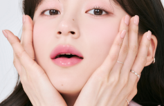 Сочный глянцевый тинт для губ в приглушённом виноградном оттенке rom&nd Juicy Lasting Tint 33 Bare Vine