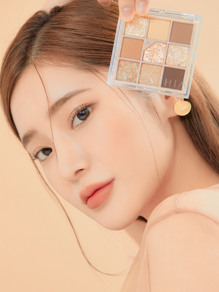 Палетка теней для век UNLEASHIA Glitterpedia Eye Palette N°2 All of Brown Палетка теней для век UNLEASHIA Glitterpedia Eye Palette N°2 All of Brown