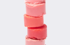 Лимитированный увлажняющий оттеночный бальзам для губ в приглушённом розовом оттенке AMUSE Dew Balm 06 Dew Rose Daisy Edition