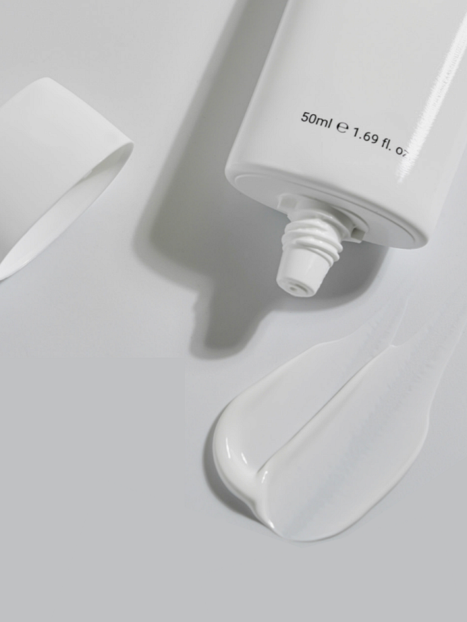 Смягчающий солнцезащитный крем ROVECTIN Aqua Soothing Sun Cream SPF50+PA++++