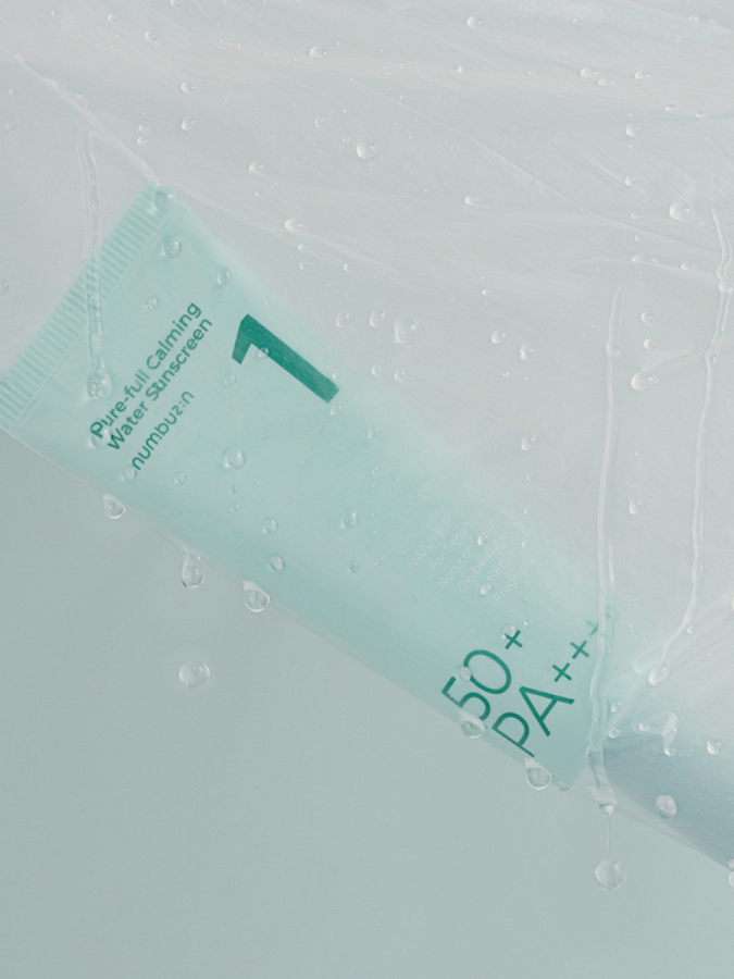 Успокаивающий солнцезащитный флюид Numbuzin No.1 Clear Filter Sun Essence SPF50+ PA++++