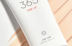 Осветляющий солнцезащитный крем с экстрактом персика Round Lab Tone-Up Sun Cream SPF50+ PA+++