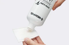 Очищающая жидкость-маска для очищения сальных нитей MEDI-PEEL Extra Super 9+ Cotton Pad