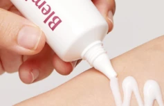 Успокаивающий крем для проблемной кожи с салициловой кислотой Ma:nyo Factory Blemish Red Cream